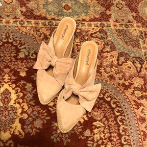 Jeffrey Campbell Beige Bow Mules